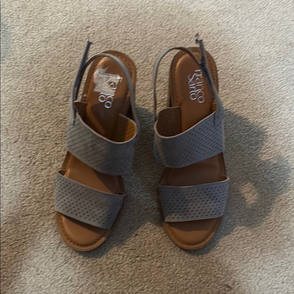 Franco Sarto Gray Sandals Comfortable Casual Design